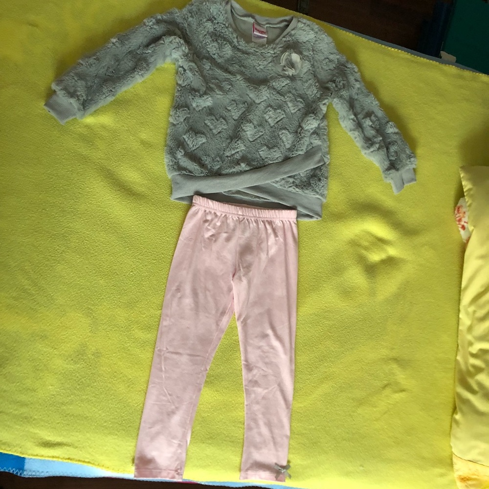 Two piece set